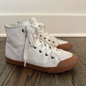 Tretorn Marley Hi top white leather gum sole sneakers size 6.5
